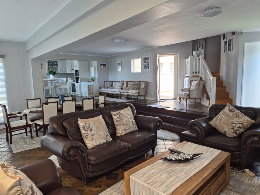 4 Bedroom Property for Sale in Blue Bend Eastern Cape